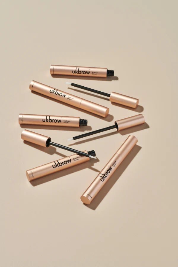 ¿Cuánto tiempo tardan en crecer las cejas? - UKLASH España