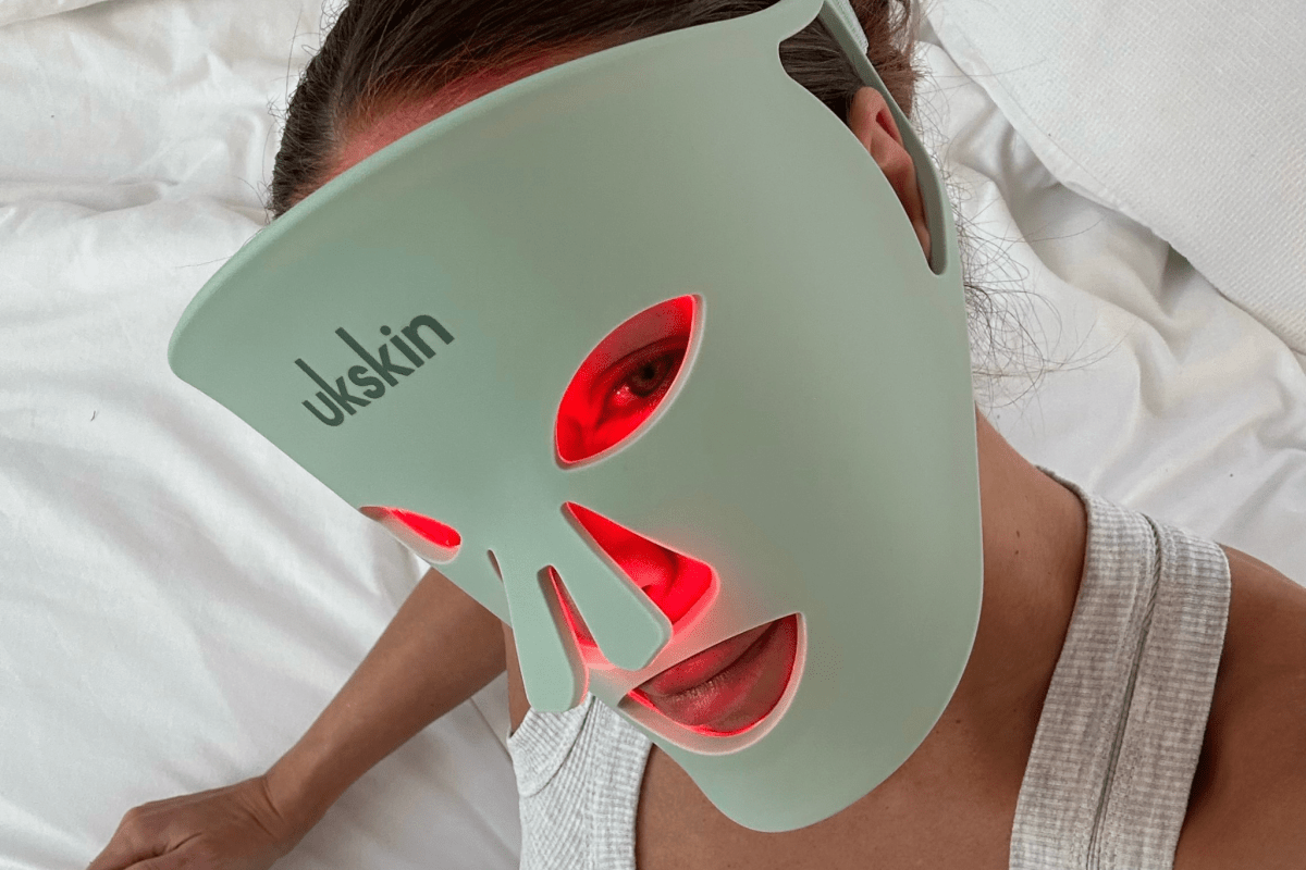 Descubre el poder de la Máscara LED Facial de UKLASH - UKLASH España