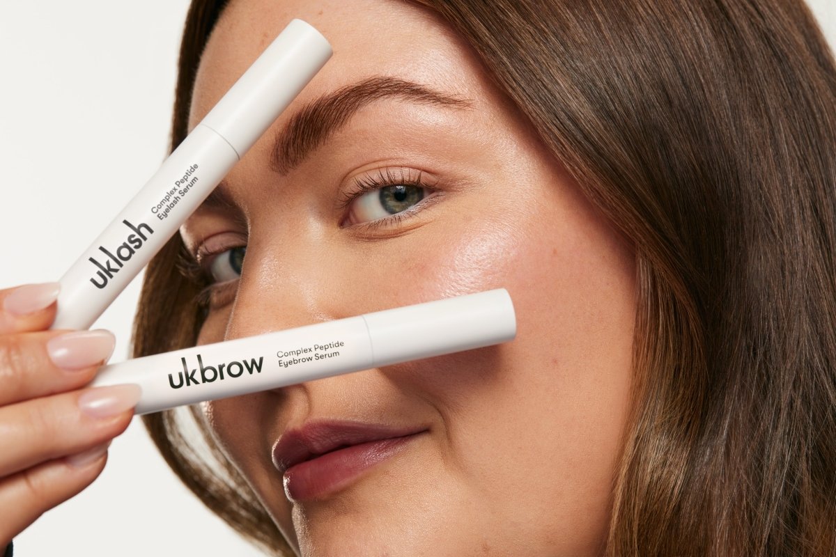 Los beneficios de los seis péptidos en tu piel con Compl‑hex™ - UKLASH España