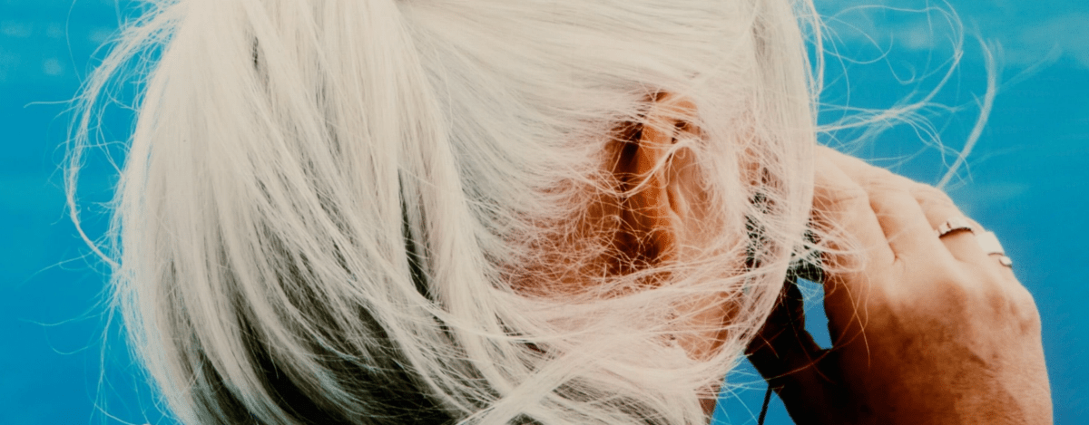 ¿Qué Le Ocurre Al Cabello En La Mediana Edad? 9 Preguntas Sobre El Cabello Durante La Menopausia - UKLASH España